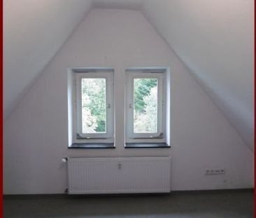 Solingen-Mitte: Wohnen im J u g e n d s t i l h a u s * 2 Zimmer * ... - Photo 2