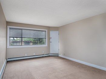 2020 Urquhart Road NW, Calgary - Photo 4