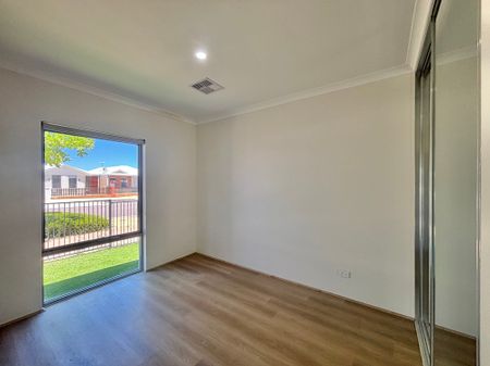 Byford 3-Bed Low-Maintenance Home - Photo 4