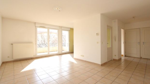 T2 Fontanil-Cornillon - Photo 1