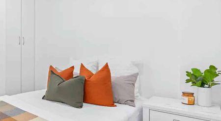 Fully furnished 2 bedrooms apartment on Hobson St - Photo 3