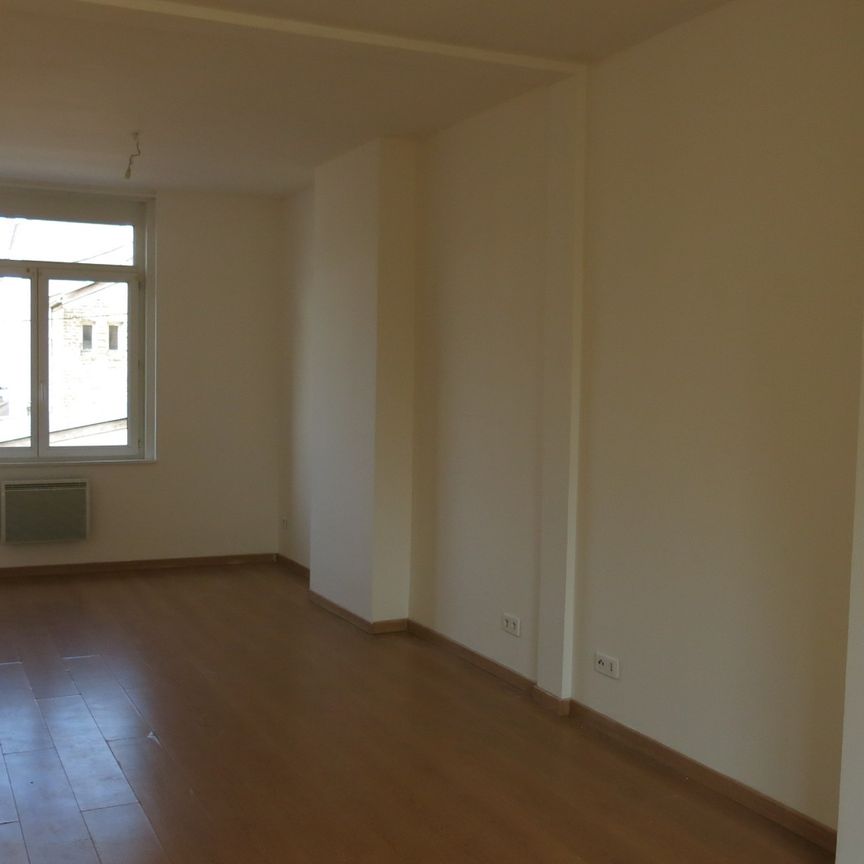 Location Appartement 3 pièces 58m² VALENCIENNES 59300 - Photo 1