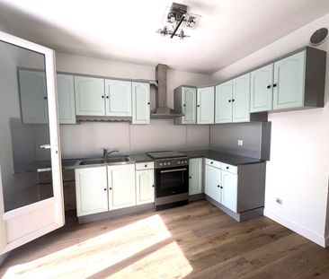 Location Maison 4 pièces 87m² - Photo 6