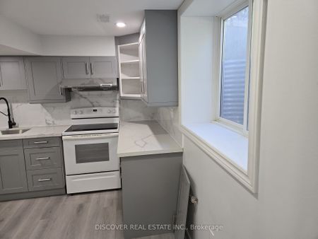 For Lease - 186 Floradale Drive Unit# 1, Mississauga, Ontario - Photo 3