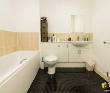 2 bedroom property to rent in Croydon - Photo 1