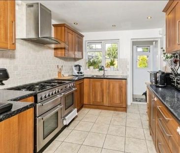 Room in a Shared House, Brixham Road, RG2 - Photo 3