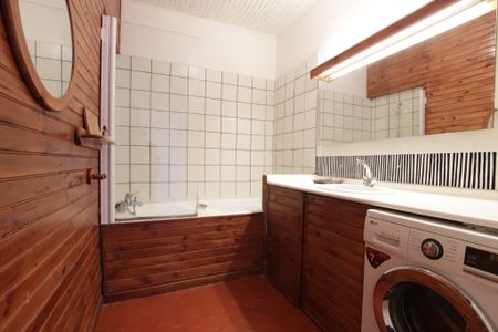 Location Appartement 2 pièces 58m² MARSEILLE 7ème - Photo 5