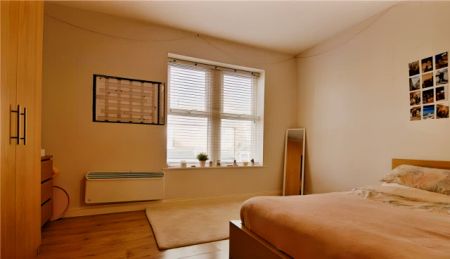 4 Bed 1 Bath - Photo 5