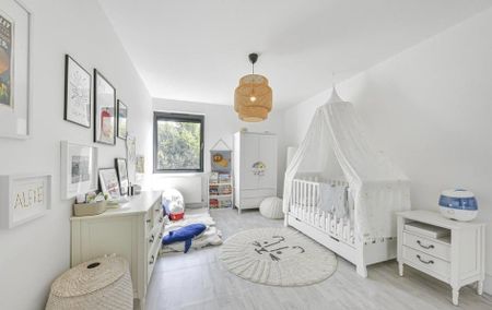 6 bedroom detached house to rent - Photo 5