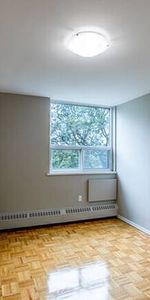 Room for Rent in North York - Available Now! - Photo 4