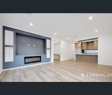 Spacious & Comfortable Home with Year-Round Comfort - Photo 1