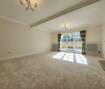 6 bedroom semi-detached to let - Photo 1