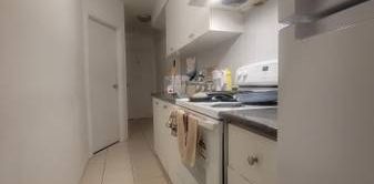 562 - four bedrooms ground floor unit for rent - Photo 2