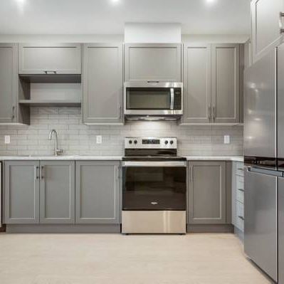 UNIT 1607 VANTAGE! BRAND NEW UNITS. 1 bedroom, 1 bathroom + den. - Photo 1