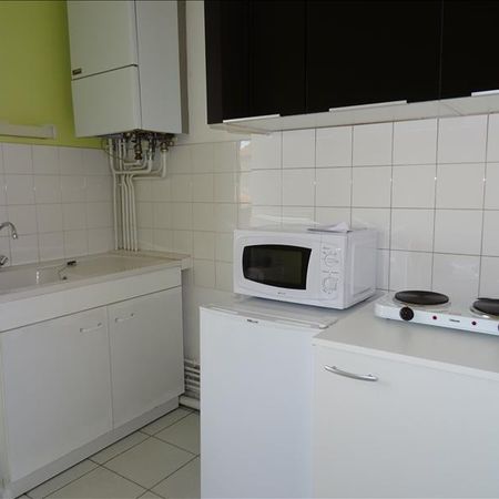 Location Appartement 2 pièces 40m² - Photo 3