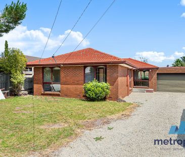 49 Leonard Close, CLARINDA, VIC - Photo 3