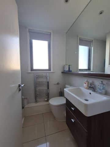 Room in a Shared Flat, Mile End Road, E1 - Photo 4