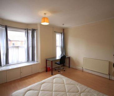 5 bedroom terraced house to rent - Photo 5