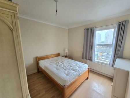 6 bedroom house to rent - Photo 2