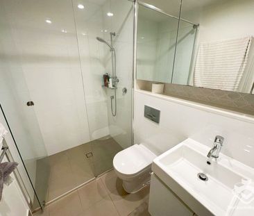 LUXURY 2 BEDROOM APARTMENT IN WEST END - Photo 1