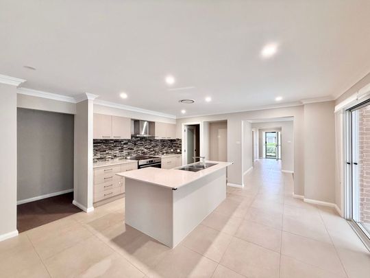 6 Wattawan Street, Fletcher - Photo 1