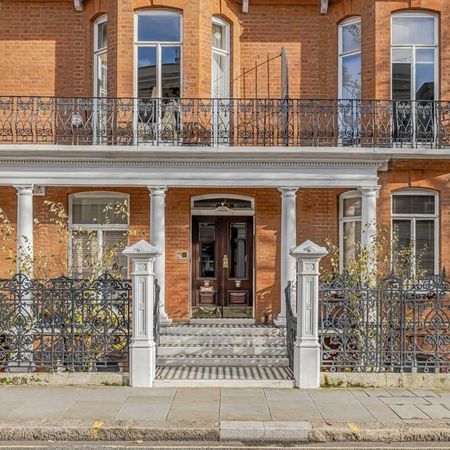 4 bedroom flat to rent - Photo 3