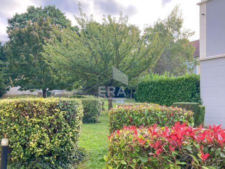 LOCATION STUDIO MEUBLE - Noisy-le-Grand - Centre-ville - Balcon et box en sous-sol - Photo 3