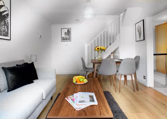 2 Bed, House - Photo 1