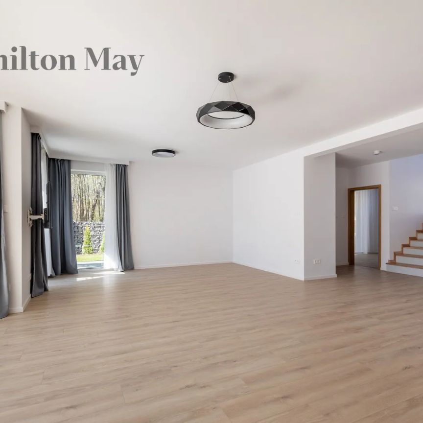 Elegancki dom w Lusinie - nowoczesna nieruchomość z dużym ogrodem - Zdjęcie 1