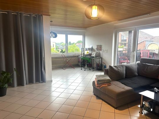 Dachgeschosswohnung zentral in Aschendorf! - Photo 1