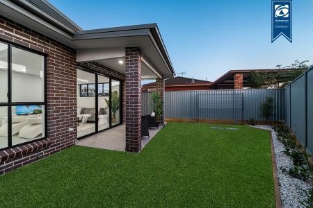 74 Thompson Avenue, 2170, Moorebank Nsw - Photo 4