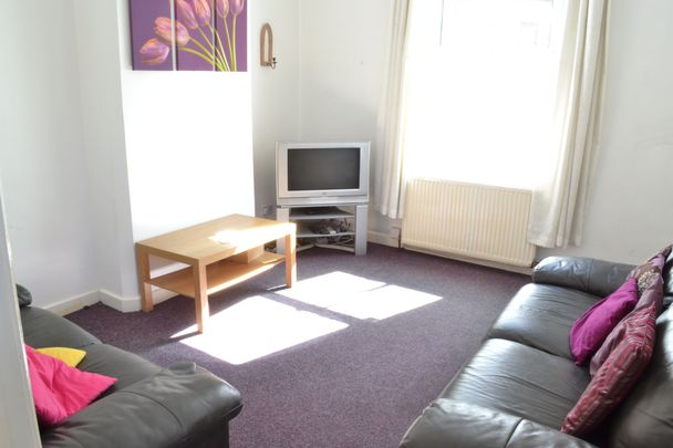 4 Newdigate Villas, NG7 4FB, NOTTINGHAM - Photo 1