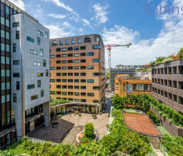 One bedroom apartment in East End's striking 'King & Perkins' build... - Photo 2