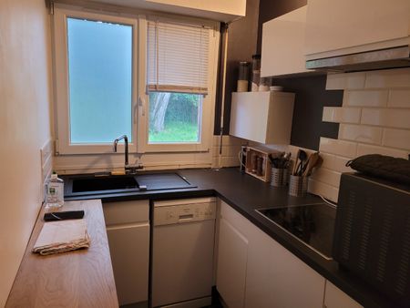 Location Appartement 2 pièces 43m² LOOS 59120 - Photo 4