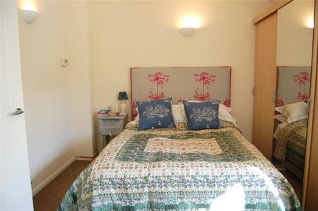 3 bedroom barn conversion to rent - Photo 2
