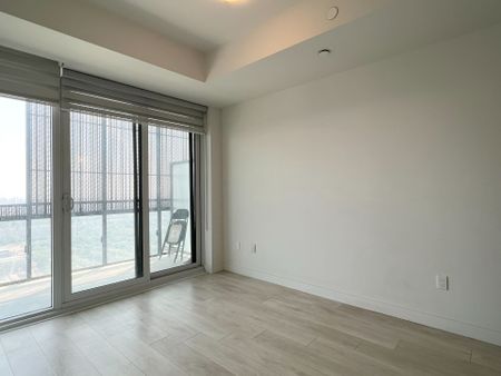 For Lease - 8 Eglinton Avenue Unit# 5001, Toronto, Ontario - Photo 5