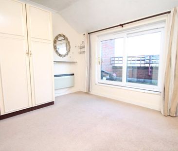 Romana Court, Sidney Road, Staines-upon-Thames, Surrey, TW18 4QJ - Photo 4