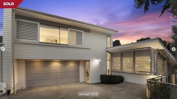 ST HELIERS - SPACIOUS FAMILY HOME - EXCELLENT LOCATION - Photo 1