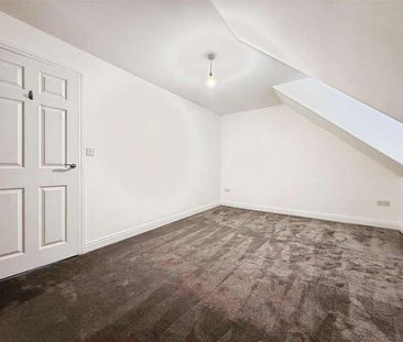 Crown Close, Formby, L37 - Photo 5