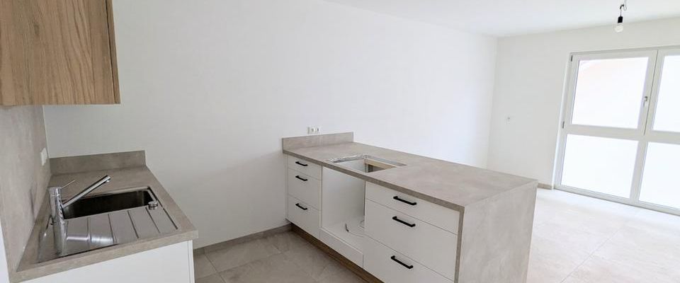 Wohnung im OG zu vermieten, Erstbezug - zentral in Bad Birnbach - Photo 1