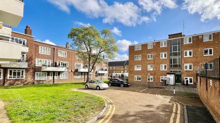 4 bedroom flat share to rent - Photo 4