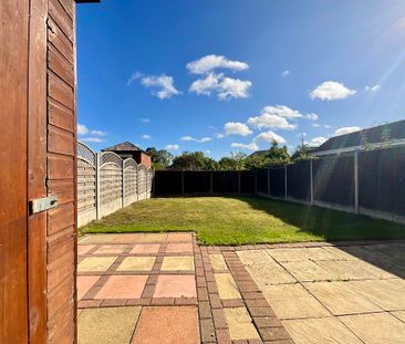 2 bedroom Semi-Detached House to let - Photo 1