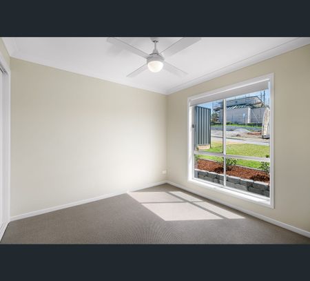 1/16 Silver Gum Cct, Edgeworth, NSW 2285 - Photo 3