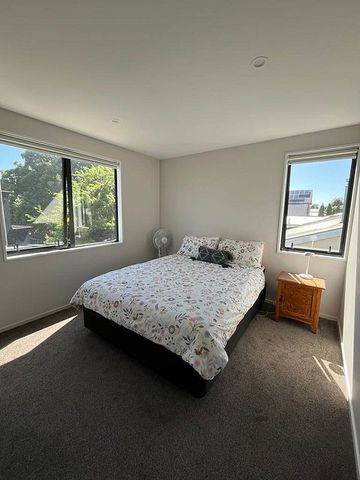3bdrm townhouse close to town - Photo 3