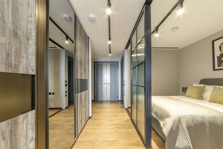 Hewett Street, London, EC2A - Photo 2