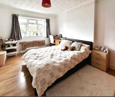 4 bedroom house to rent - Photo 1