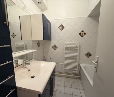 Location Appartement 3 pièces 54m² LILLE 59000 - Photo 5