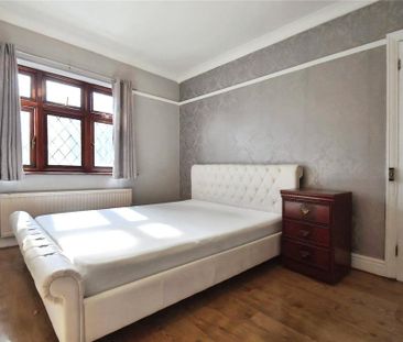 4 bedroom terraced house to rent - Photo 2