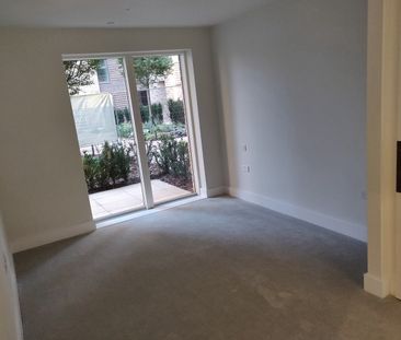 2 Bed Flat, Cottam House, SE3 - Photo 4