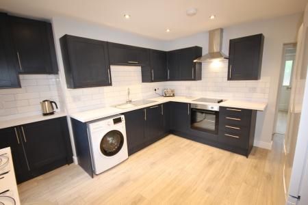 Belvedere Road, Staffordshire, Burton upon Trent, DE13 - Photo 2